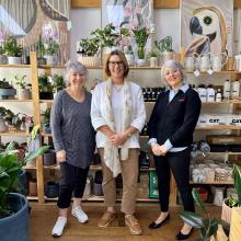 We’re Knot Crazy owner Betti Los, Ararat Rural City Council Mayor Jo Armstrong, and Maria Whitford (GABN) in support of the ‘Putting Local Business First’ campaign 